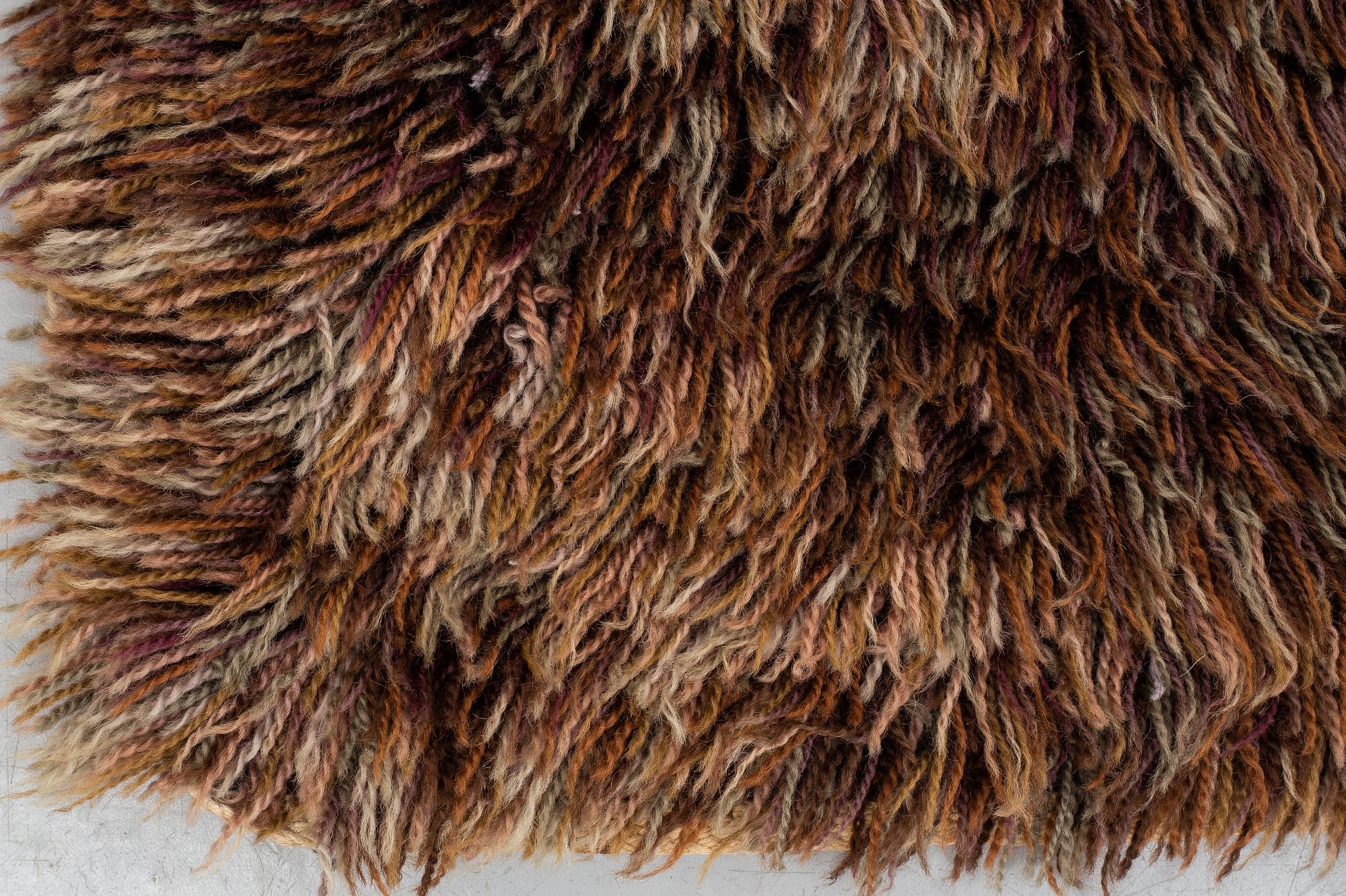 Lars Gynning, matta, rya, ca 212,5 x 140 cm, signerad LG SH (Lars Gynning, Svensk Hemslöjd).