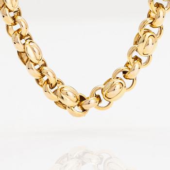 A 14K gold necklace, Unoaerre, Italy.