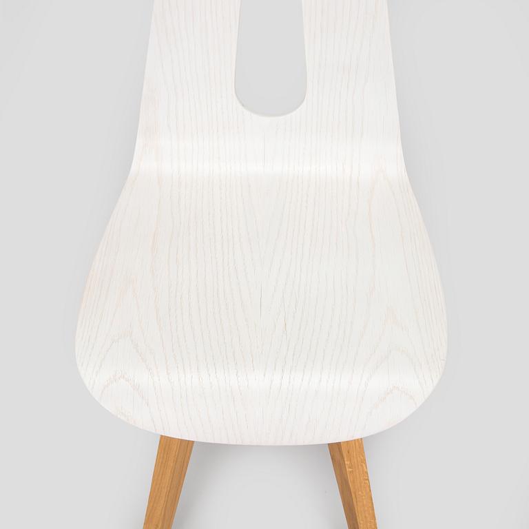Jouni Leino, Stol "Oma" (Egen) för Puulon, Jouni Leino Design Studio 2017.
