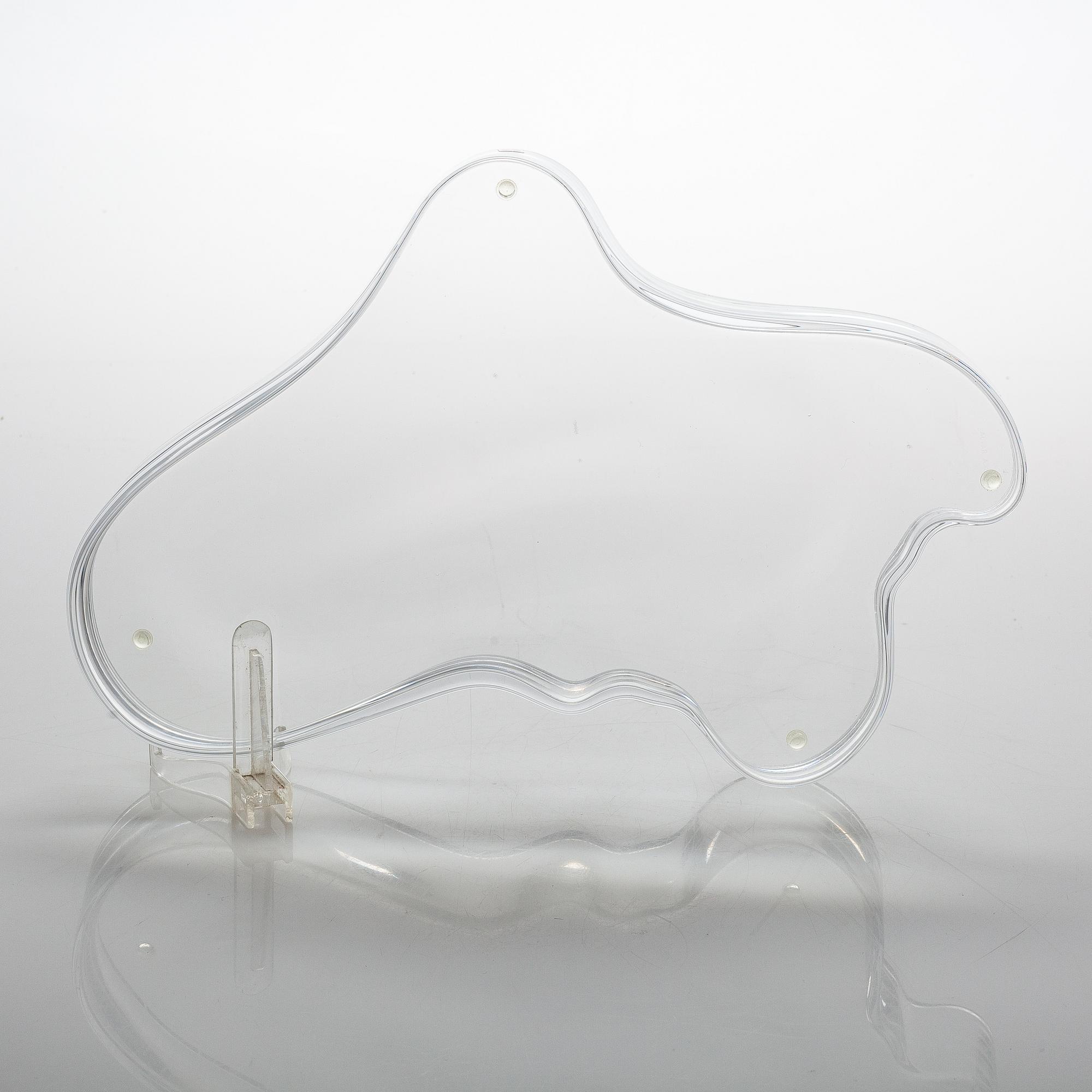 Alvar Aalto, A '3028' dish signed Alvar Aalto.