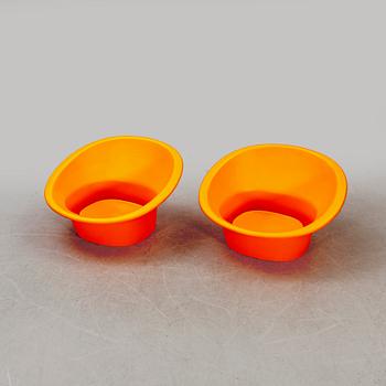 Svante Schöblom, a pair of 1970s plastic easy chairs from Overman Ab Tranås.