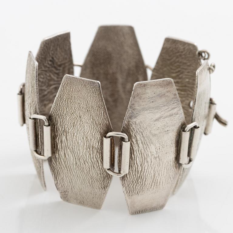 Ring and bracelet, silver, Waldemar Jonsson, blue for Stigbert.