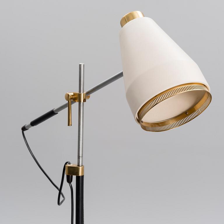 VILJO HIRVONEN, A FLOOR LAMP, H 801. Stamped Valaistustyö, H 801. Early 1970s.