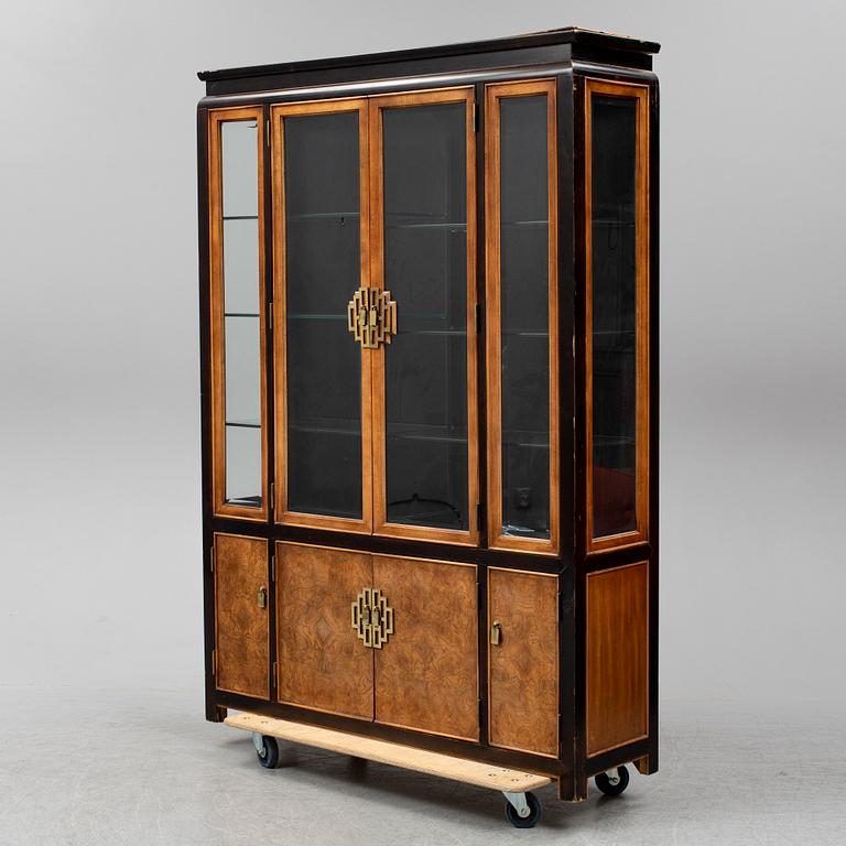 A late 20th century show cabinet.