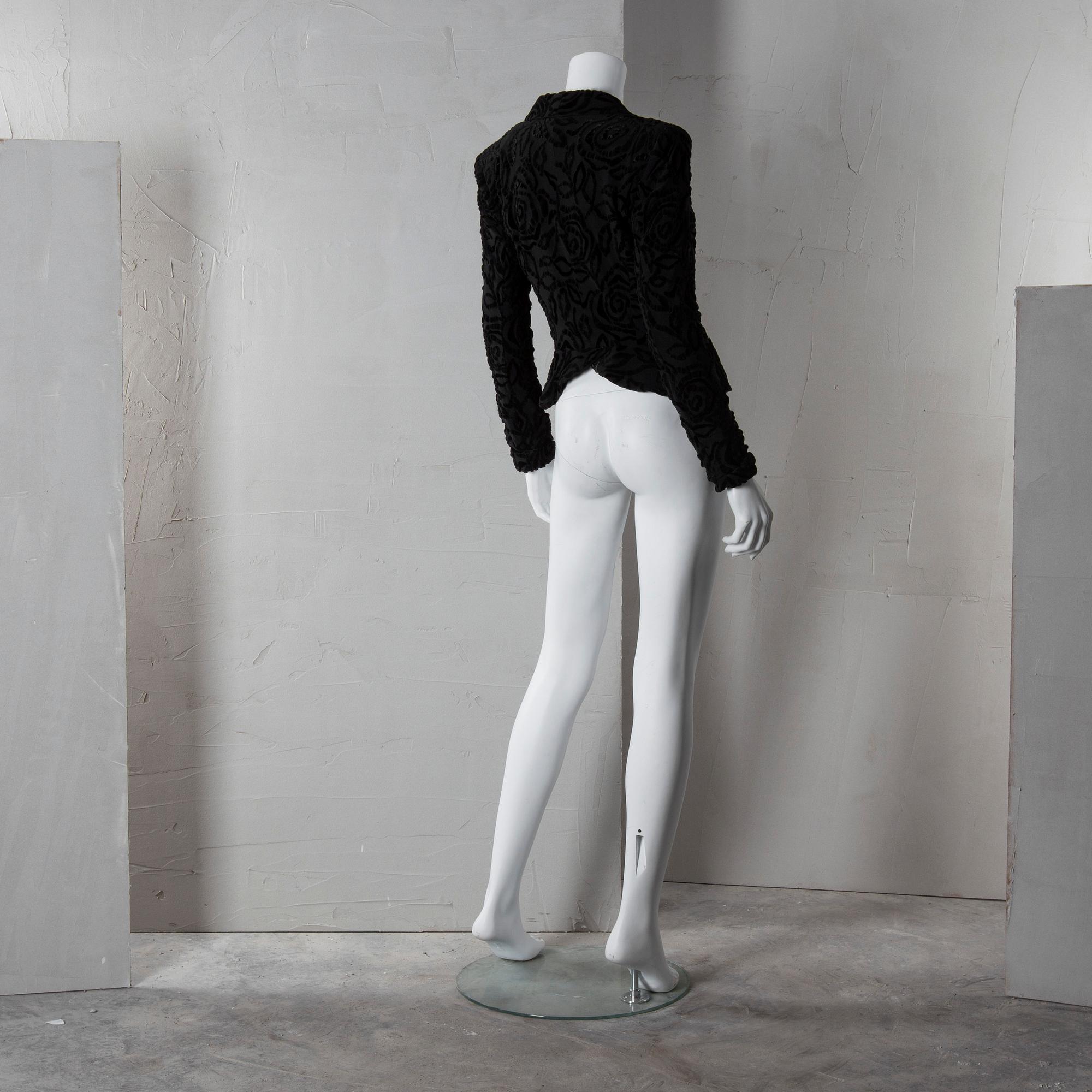 KAVAJ, Armani, italiensk storlek 42.