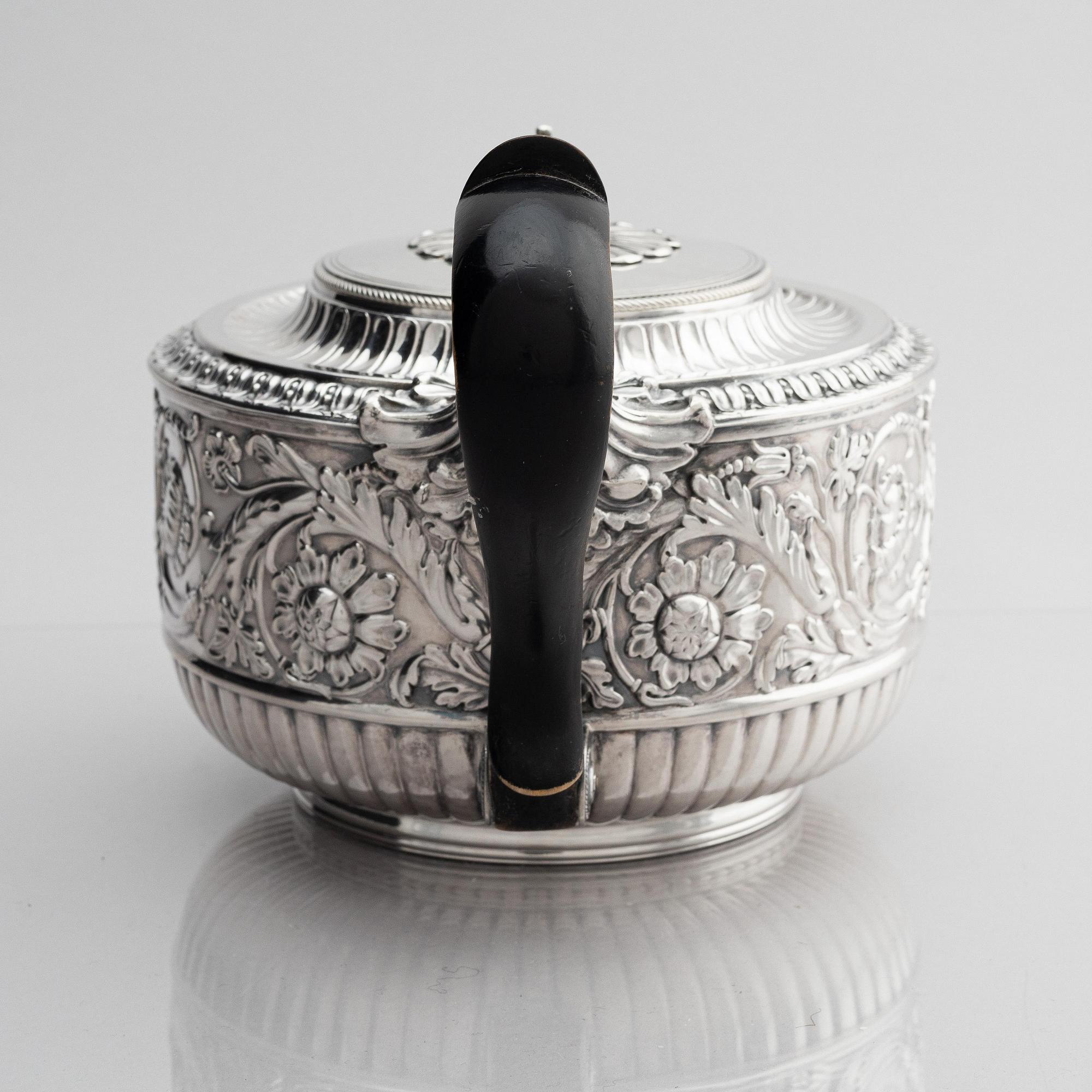 Adolf Zethelius, tekanna, silver, Stockholm 1833.