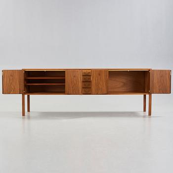 Josef Frank, sideboard, Firma Svenskt Tenn, modell 1015.