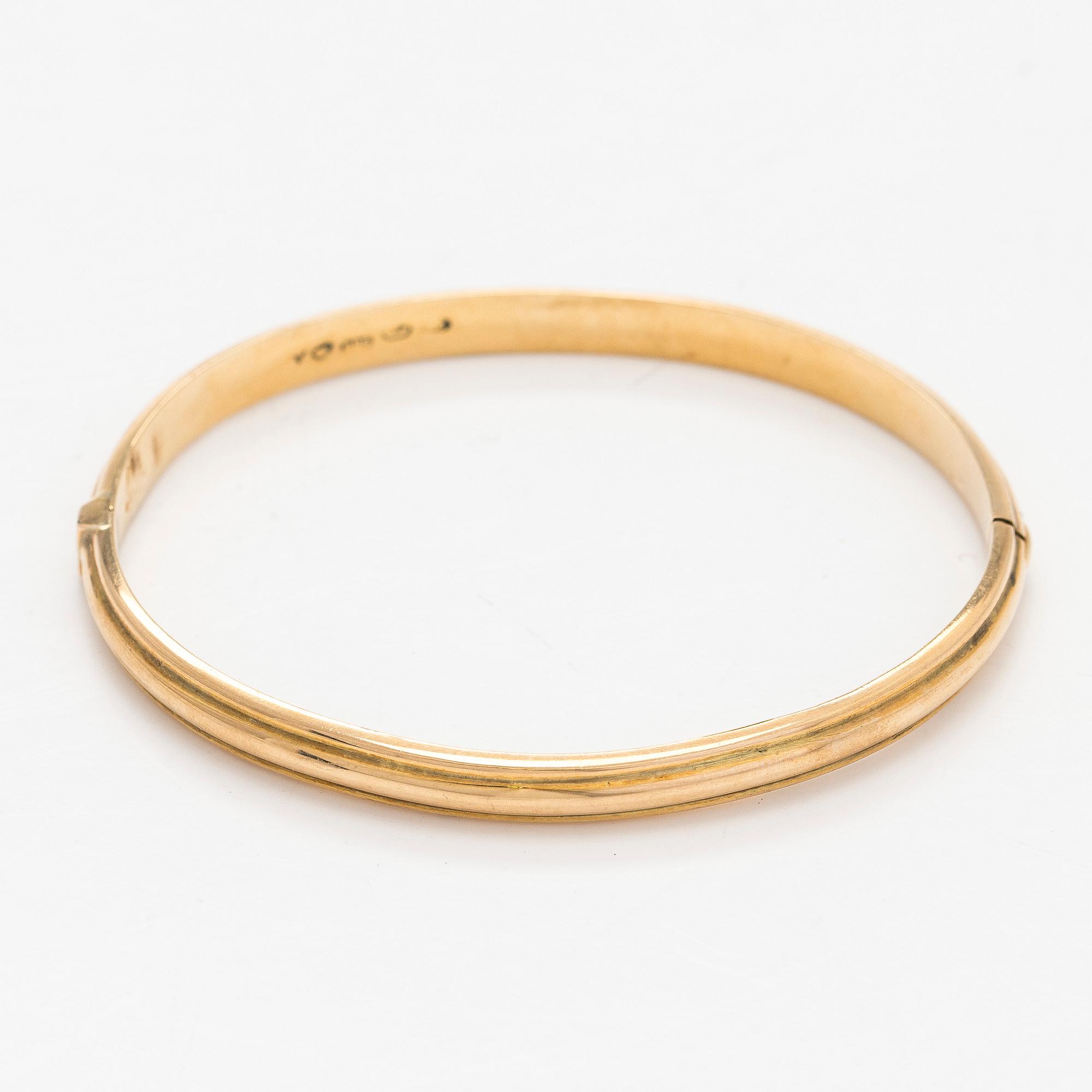 Bangle, 14K gold, Tillander, Helsinki 1951.