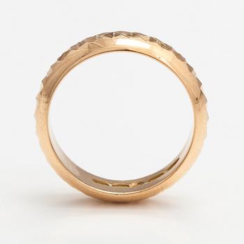 An 18K gold ring. Westerback, Helsinki 1972.