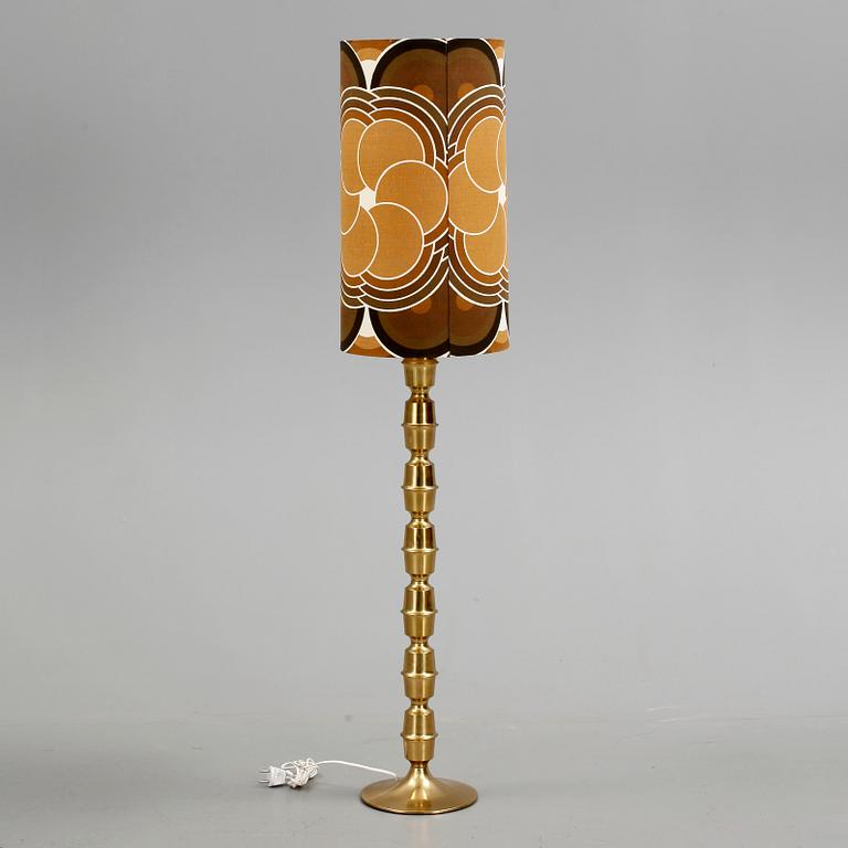 GOLVLAMPA, 1900-talets mitt.