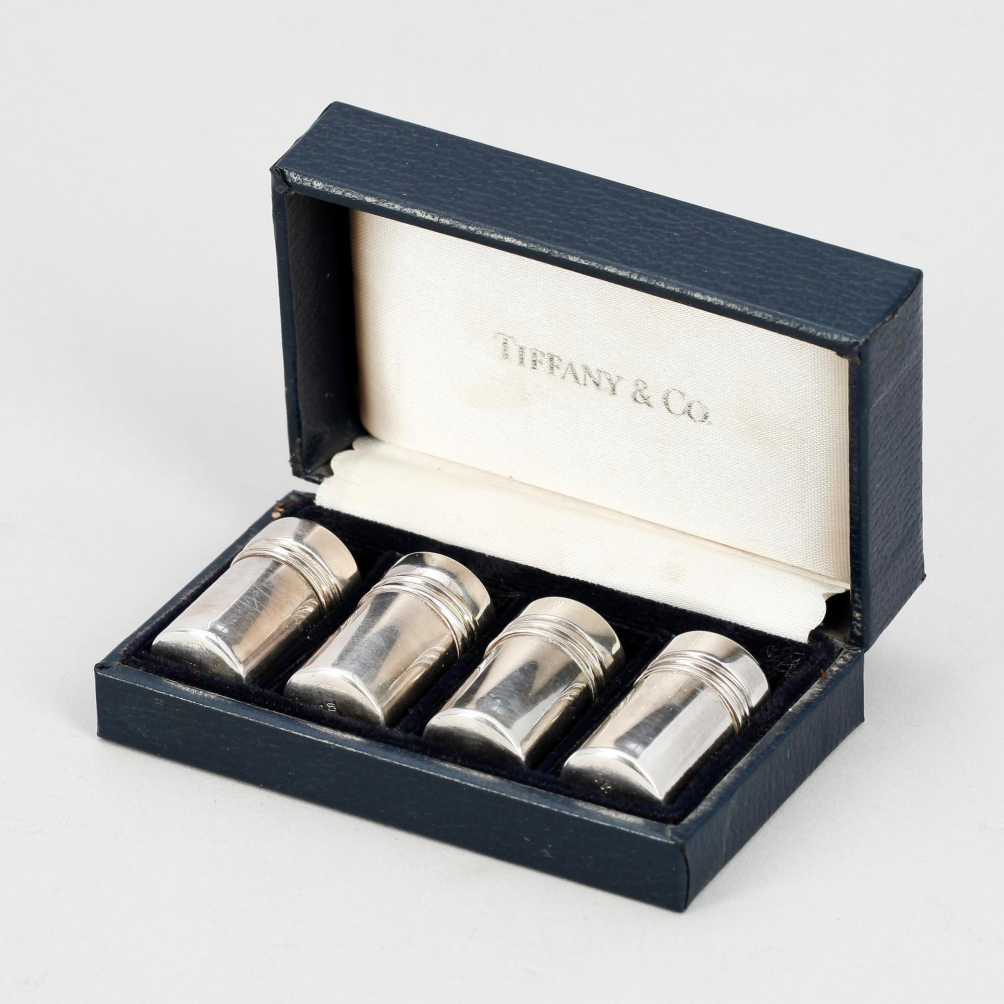 PEPPAR- OCH SALTKAR, 4 delar, sterlingsilver, Tiffany & Co, 1900-tal. Tot vikt ca 38g.