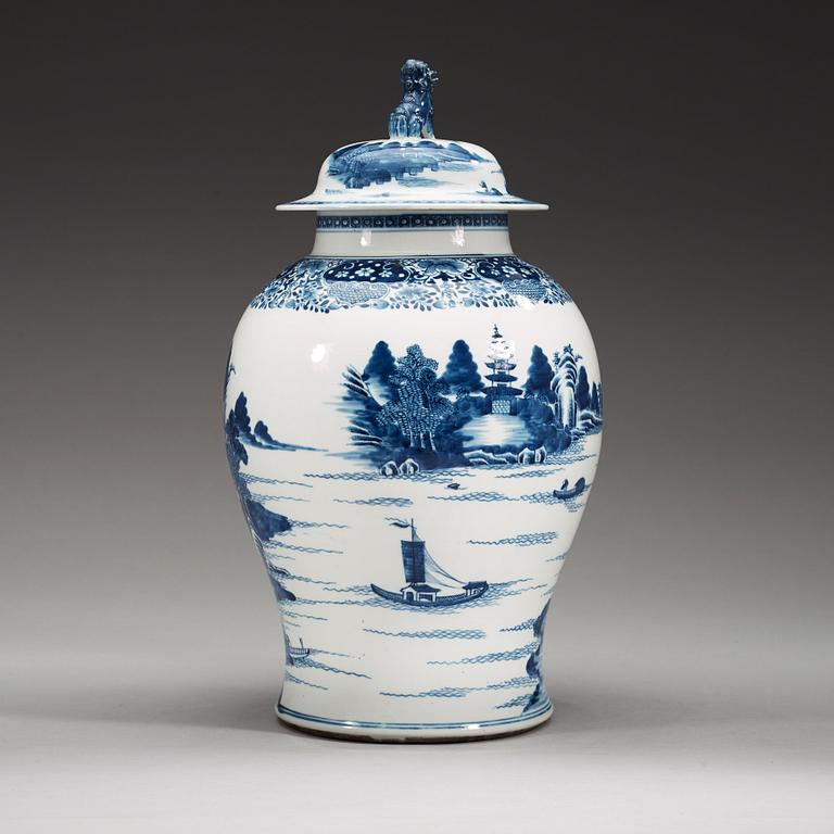 A blue and white jar with cover, Qing dynasty, Jiaqing (1796-1820).