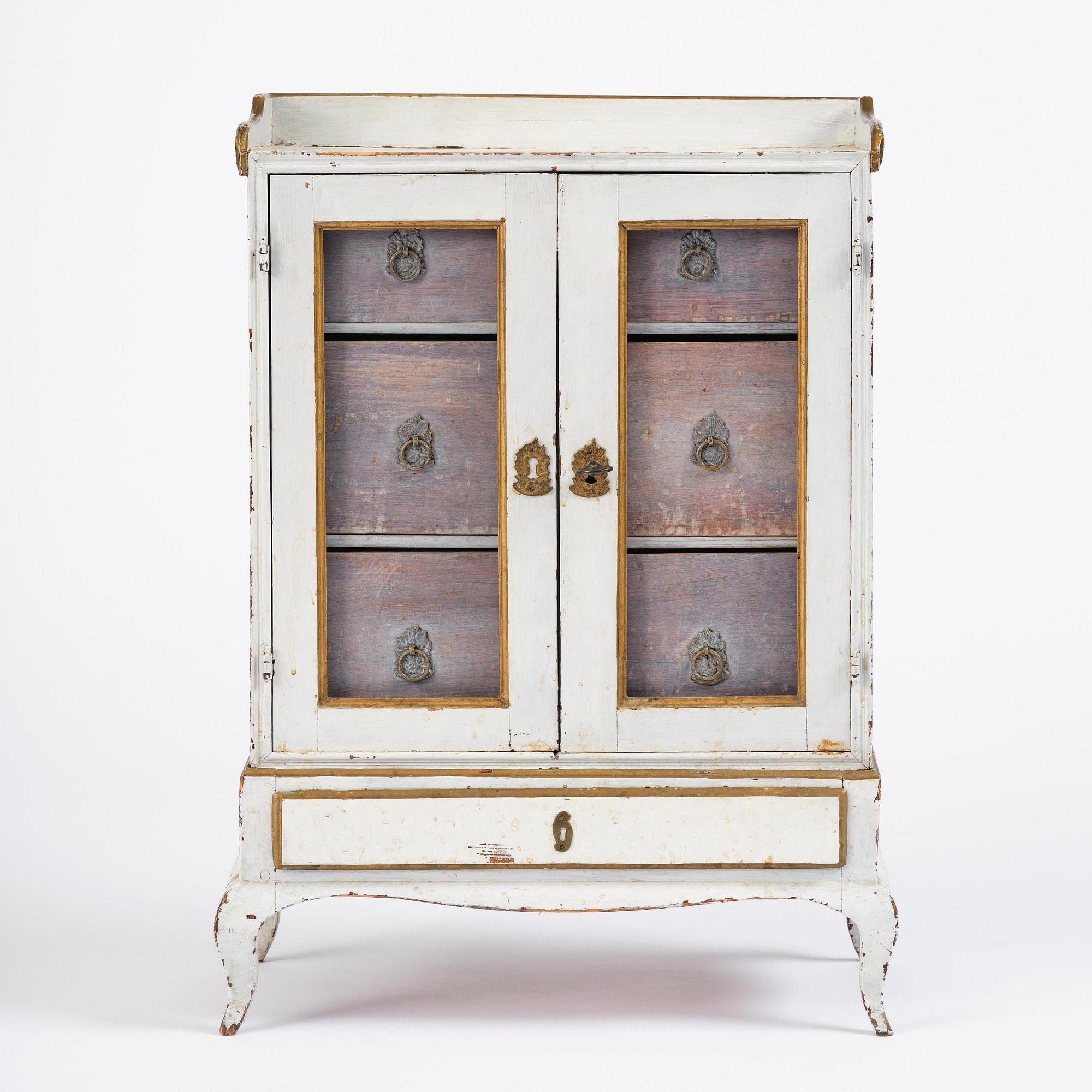 Miniatyrskåp, Sverige, 1700-talets senare del, Rokoko.