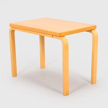 Alvar Aalto, sivupöytä, osa mallia "88", Artek 1900-luvun loppu.