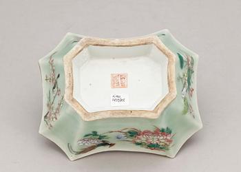 SKÅL, porslin, Kina 1900-tal.