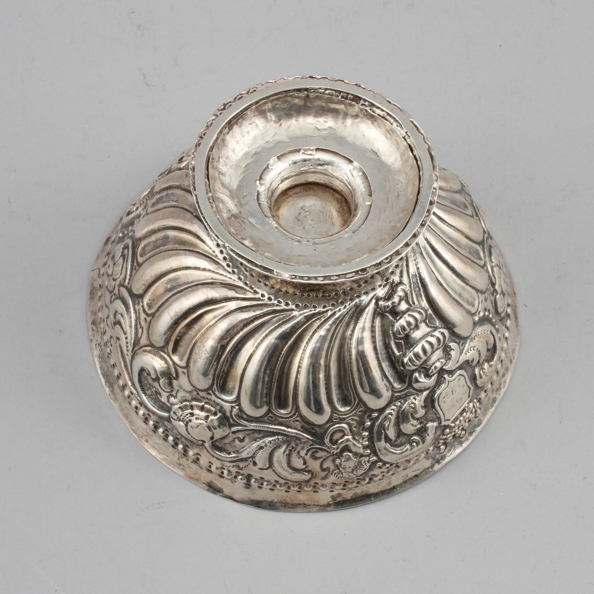 SKÅL, silver, 1700-tal, vikt 86 g.