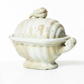 Allan Ebeling, a glazed ceramic tureen with cover, Torshälla.