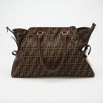 HANDVÄSKA, Fendi.