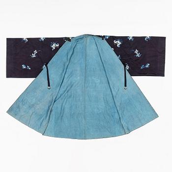 A Chinese embroidered silk robe, 1920's.