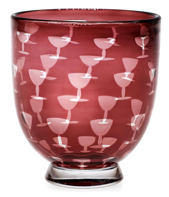 An Edward Hald 'Slipgraal' glass vase, Orrefors 1945.