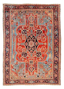 252. A carpet, semi-antique Heriz, ca 376-373,5 x 267 cm.