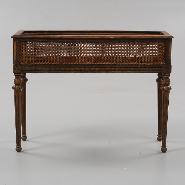 BLOMSTERBÄNK, gustaviansk stil, 1900-tal.