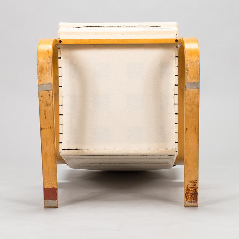 Alvar Aalto, fåtölj, modell 36/401,  O.Y. Huonekalu- ja Rakennustyötehdas A.B. 1900-luvun puoliväli.