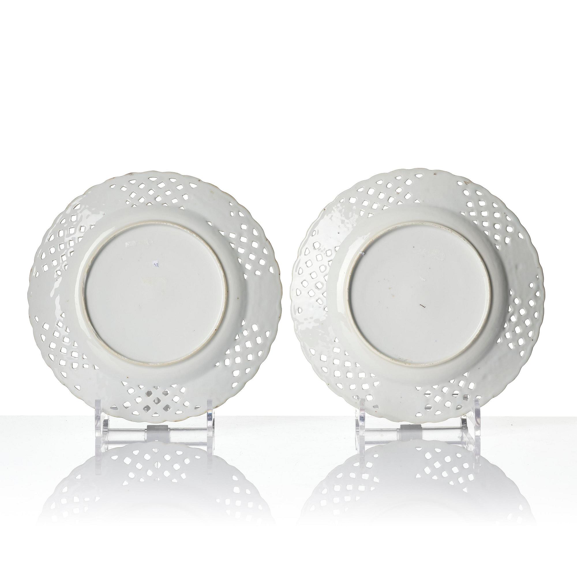 A set of 11 blue and white dessert plates, Qing dynasty, Qianlong (1736-95).