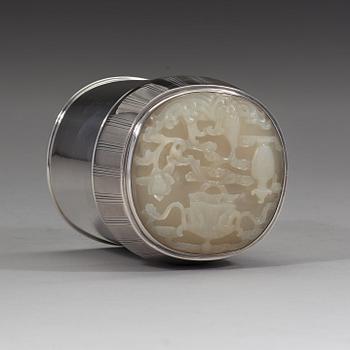 A W.A. Bolin sterling box, Stockholm 1952, the lid with carved nephrite.