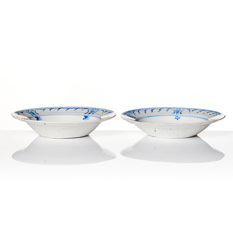 A pair of Swedish faience dishes, Rörstrand, 18th Century.