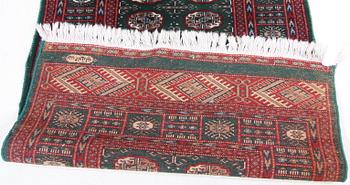 MATTA. Orientalisk. Ca 145 x 93.