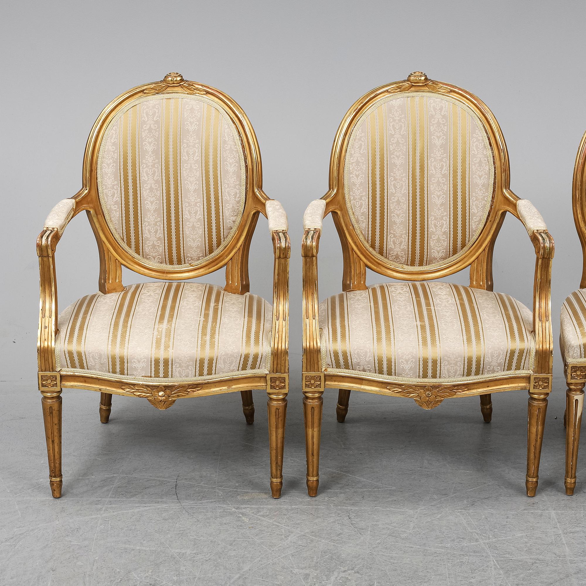 STOLAR samt KARMSTOLAR, 2+2 st, gustaviansk stil, 1900-talets första hälft.