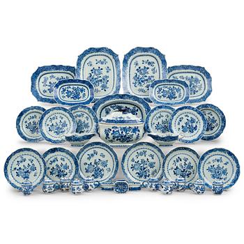 A blue and white dinner service, Qing dynasty, Qianlong (1736-95). (62 pieces).