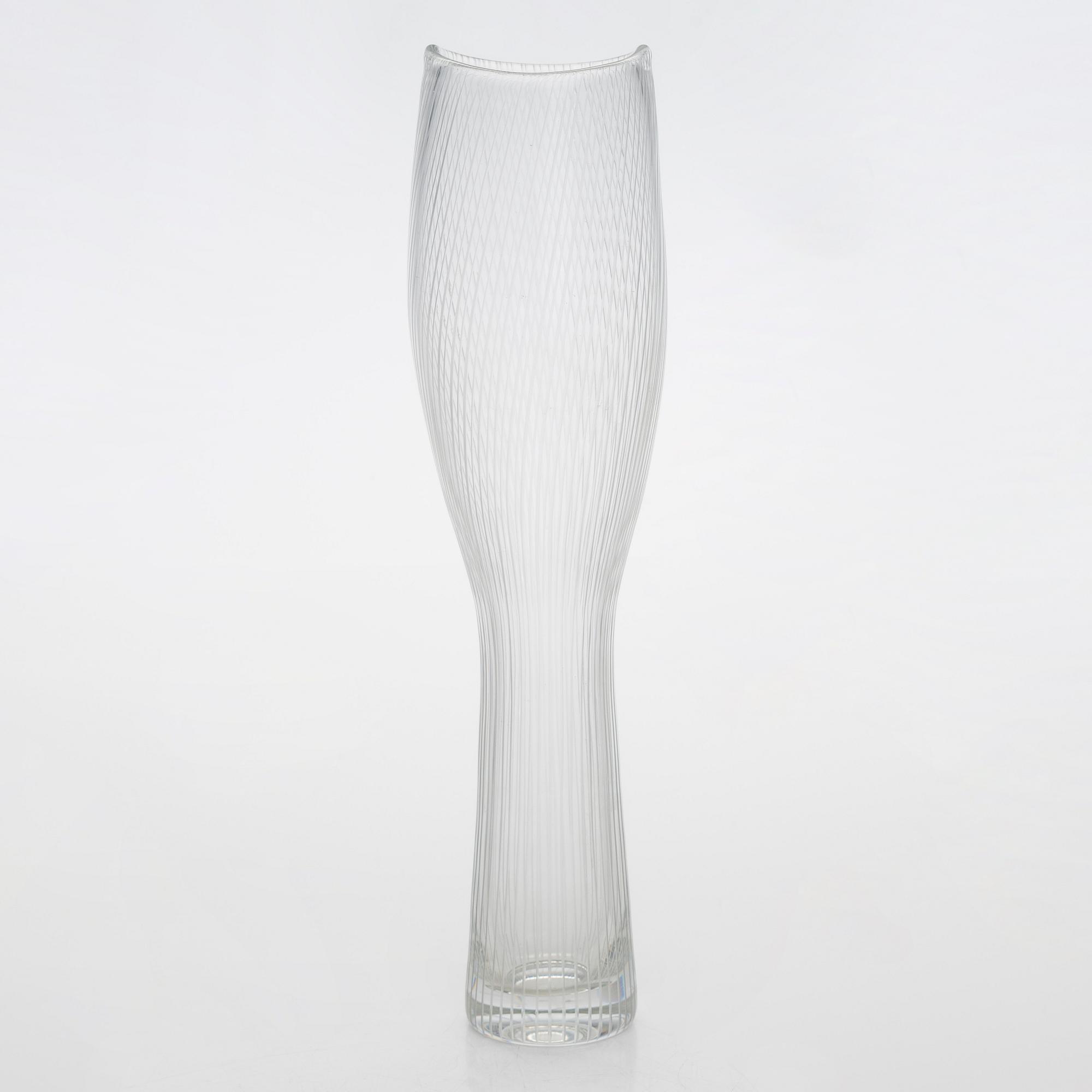 Tapio Wirkkala, maljakko 3545, signeerattu Tapio Wirkkala Iittala.
