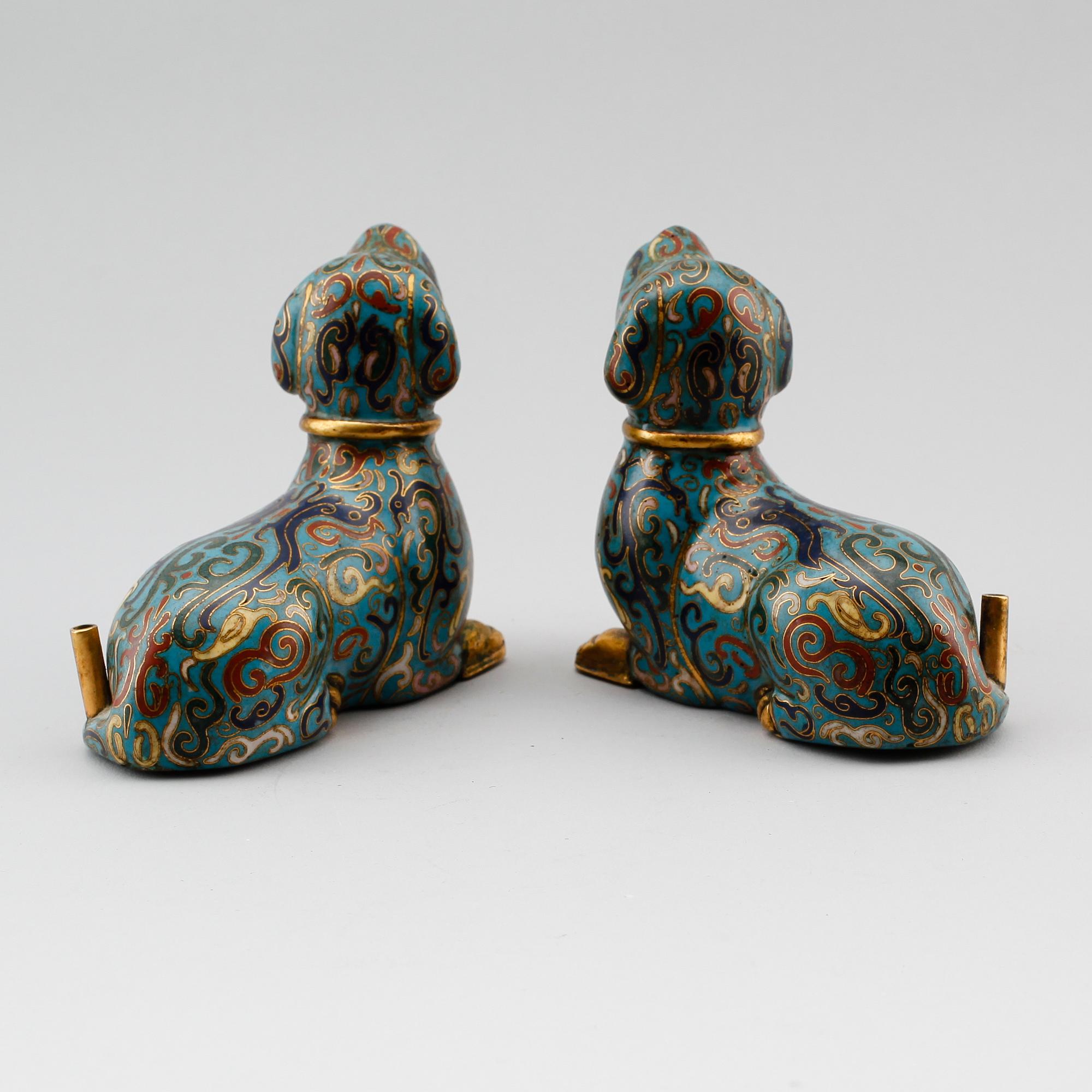 FIGURER, 1 par, cloisonné, Kina, Qing dynasti 1662-1912.