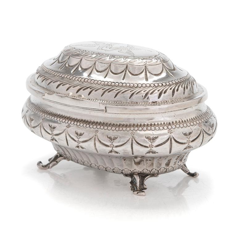 A late 18th-century silver sugar cascet, maker's mark of Stepan Savelyev, Moscow 1791.