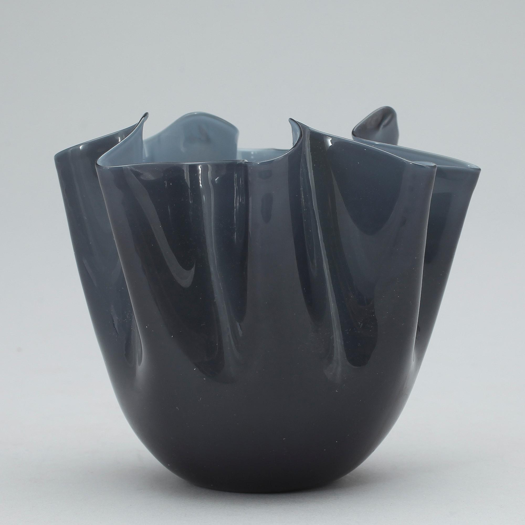 NÄSDUKSSKÅL, glas, Venini, etikettmärkt, 1900-talets mitt.