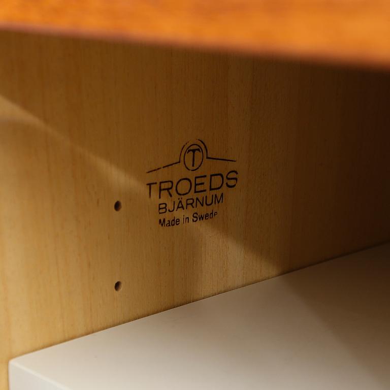 SIDEBOARD, "Arild", Nils Jonsson, Troeds, Bjärnum, 1900-talets andra hälft.