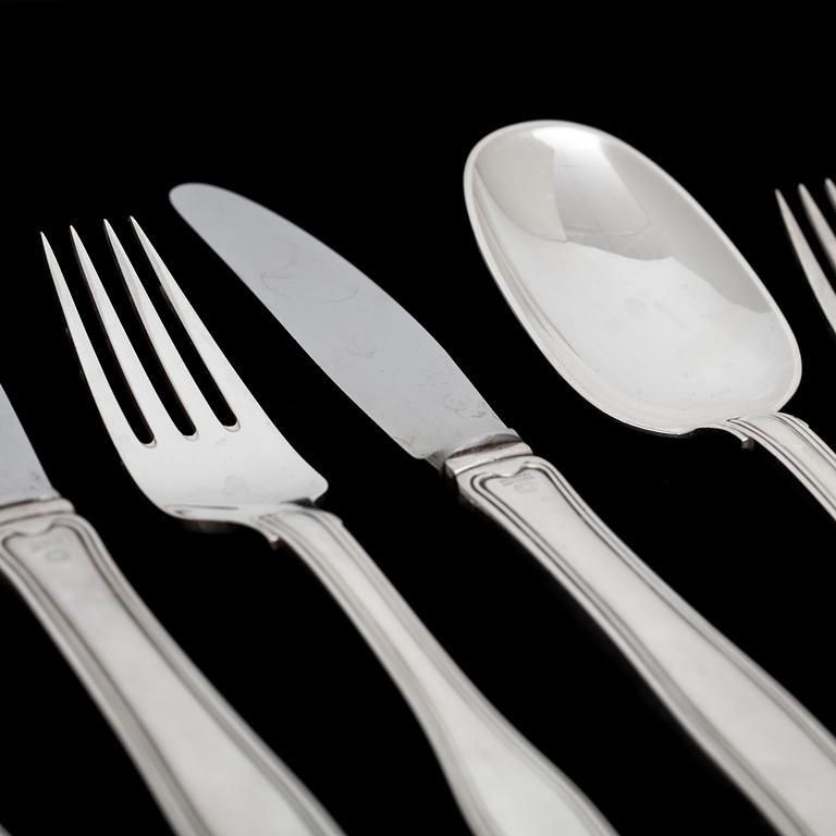 A Harald Nielsen set of 148 pcs of 'Old Danish' flatware, Georg Jensen, Copenhagen 1945-77.