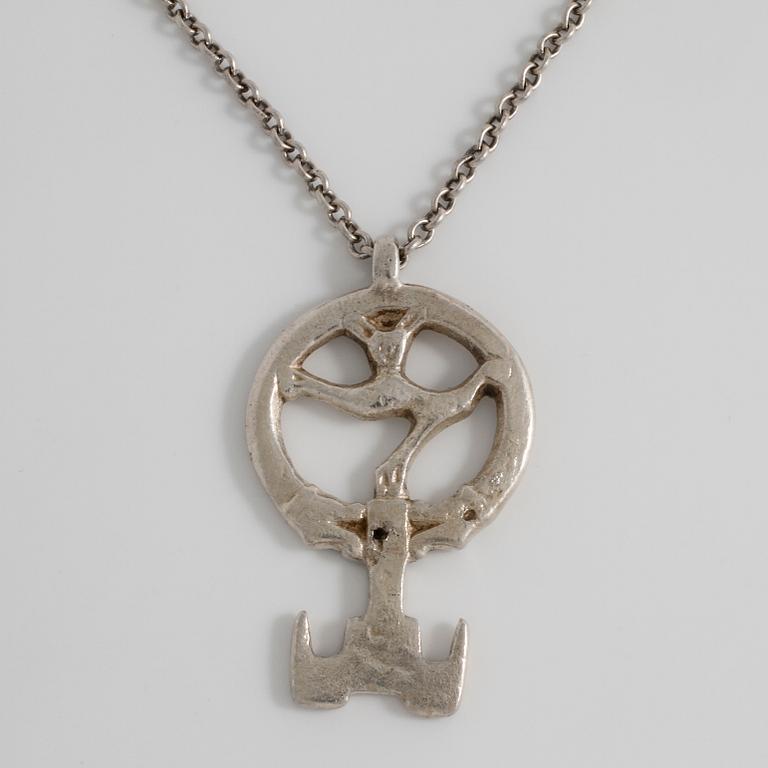 W.A. BOLIN, Stockholm, 1956, ett hänge.