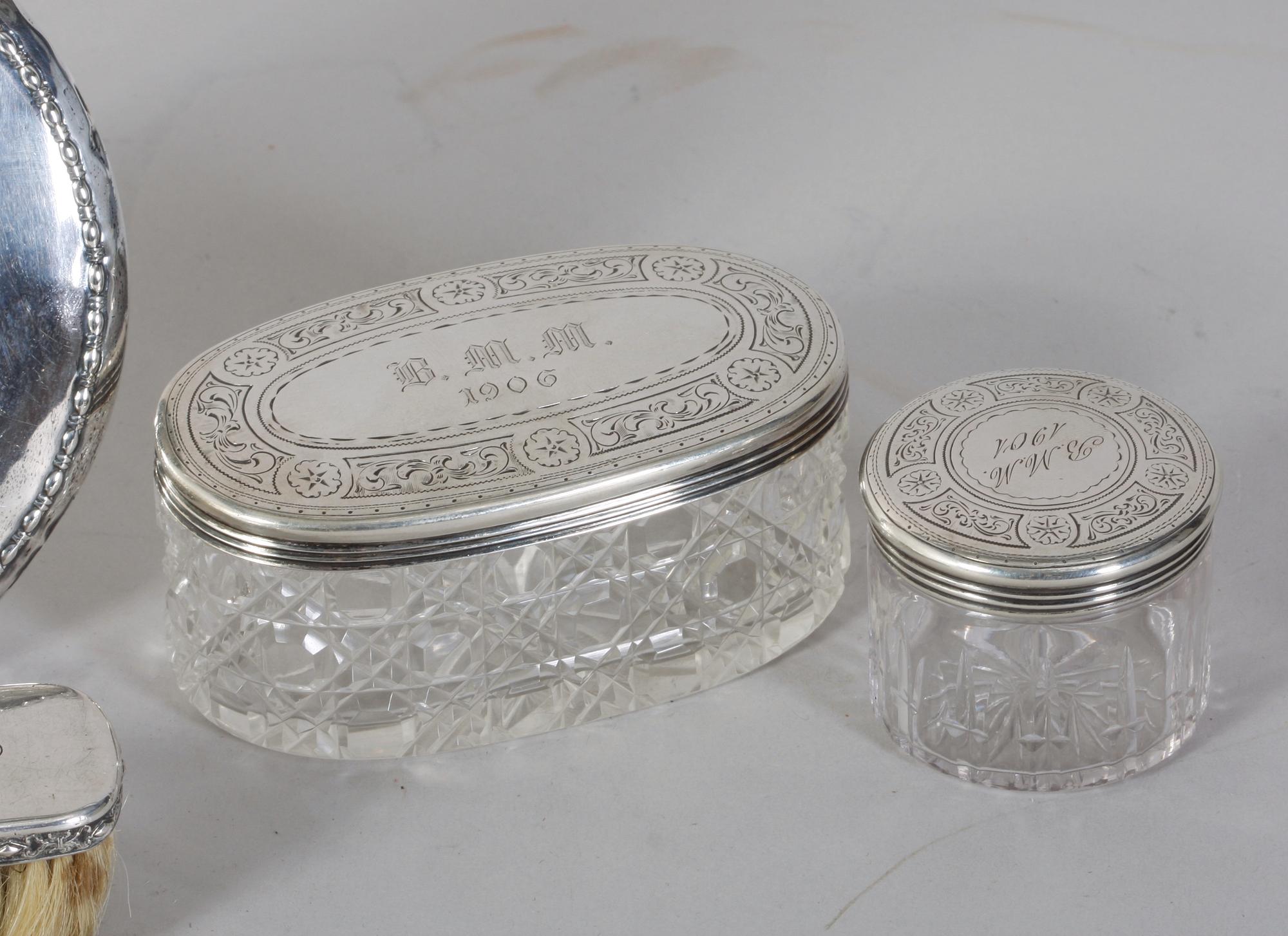TOILETTESET, 6 olika delar, silver,