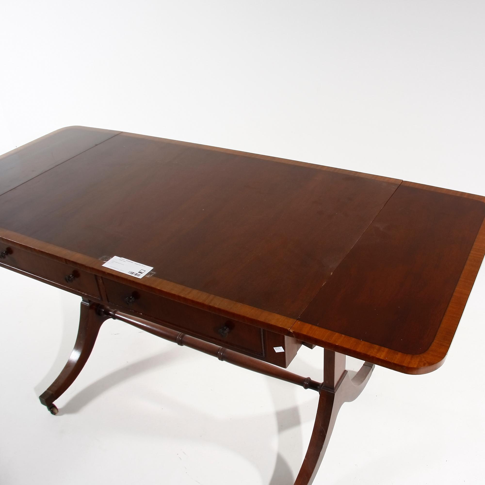 SOFFBORD, engelsk stil, 1900-tal.