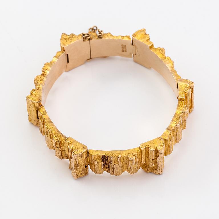 Björn Weckström, A 14K gold bracelet "Mystica". Lapponia 1981.