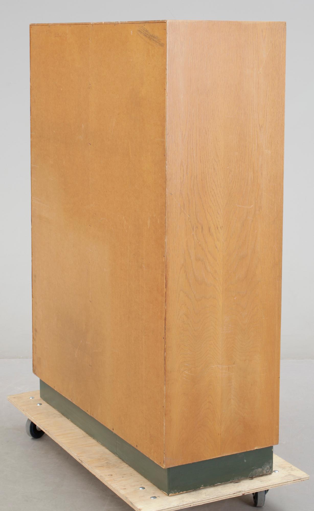 ARKIVSKÅP, 1900-talets första hälft.