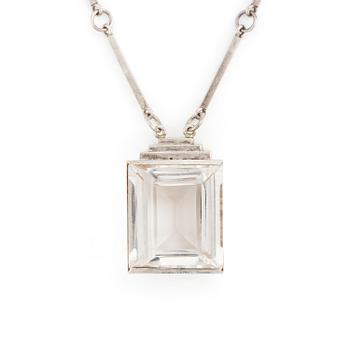 486. Wiwen Nilsson, collier, sterlingsilver med trappslipad bergkristall, Lund 1944.