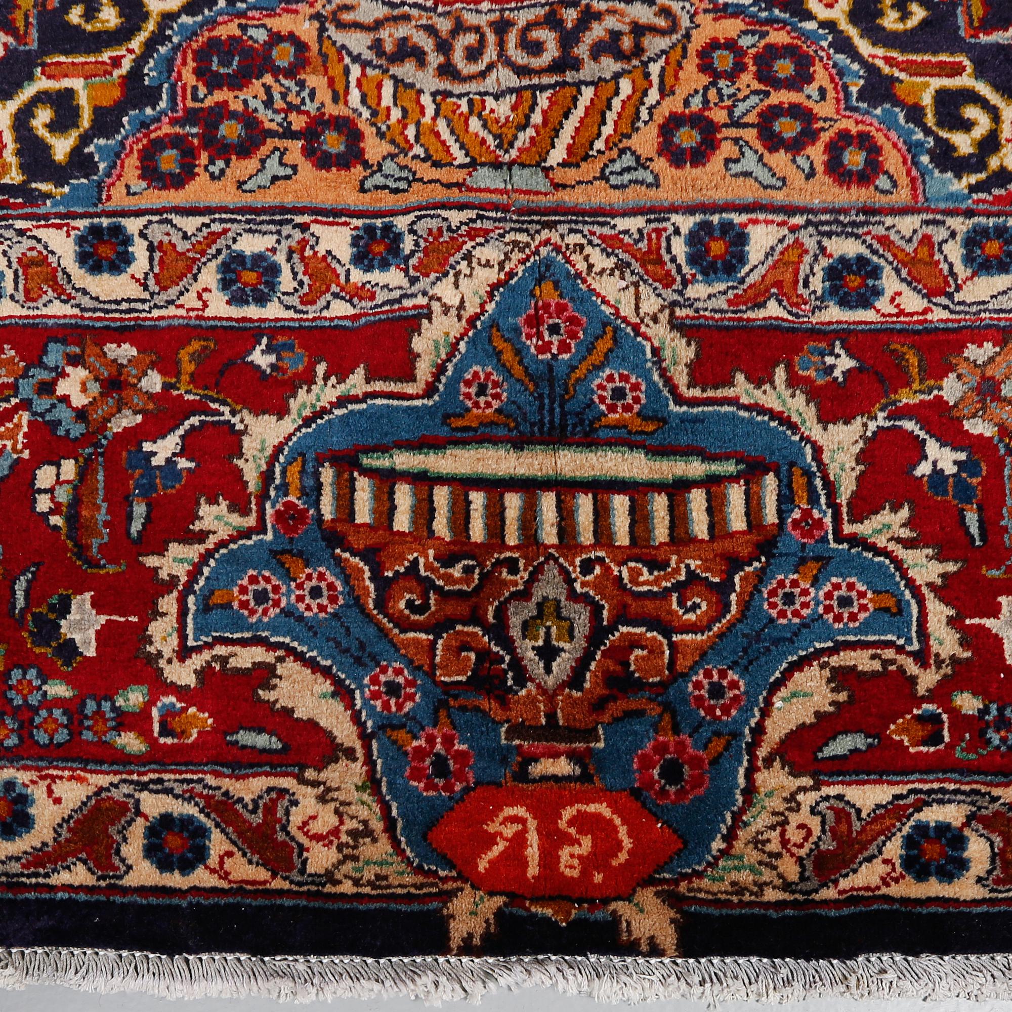 MATTA, Kashmar, 1900-talets senare del, 344 x 246 cm, bär inskription.