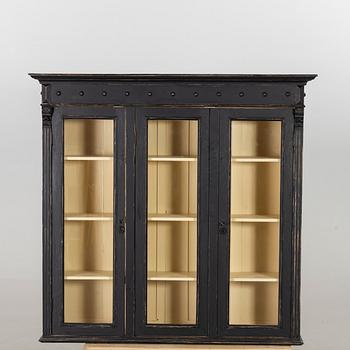 Display cabinet, neo-Renaissance, early 20th century.