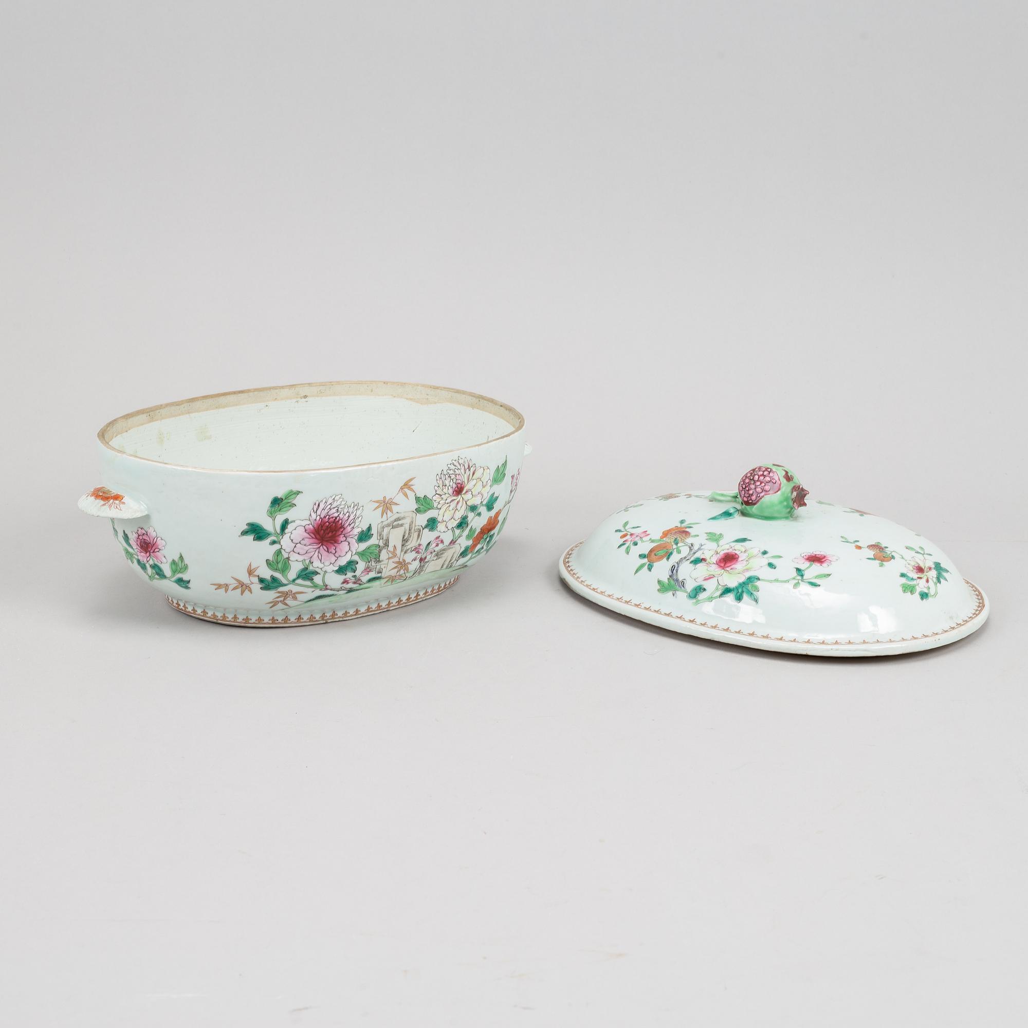A famille rose tureen with cover, Qing dynasty, Qianlong (1736-95).