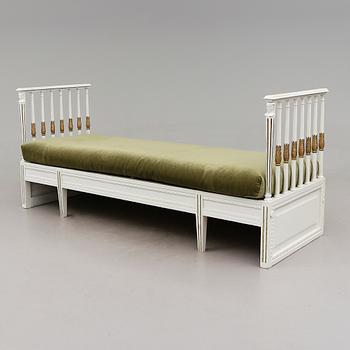 DAGBÄDD, sengustaviansk, tidigt 1800-tal.