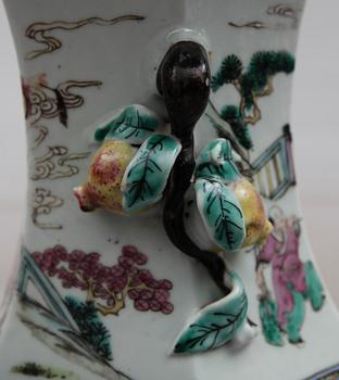 GOLVVAS, porslin, Kina, 1800-tal.